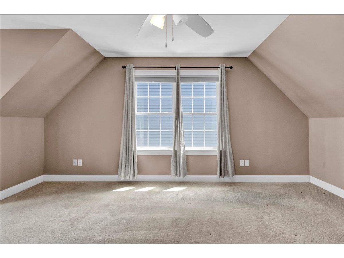 2nd Floor - Primary Bedroom