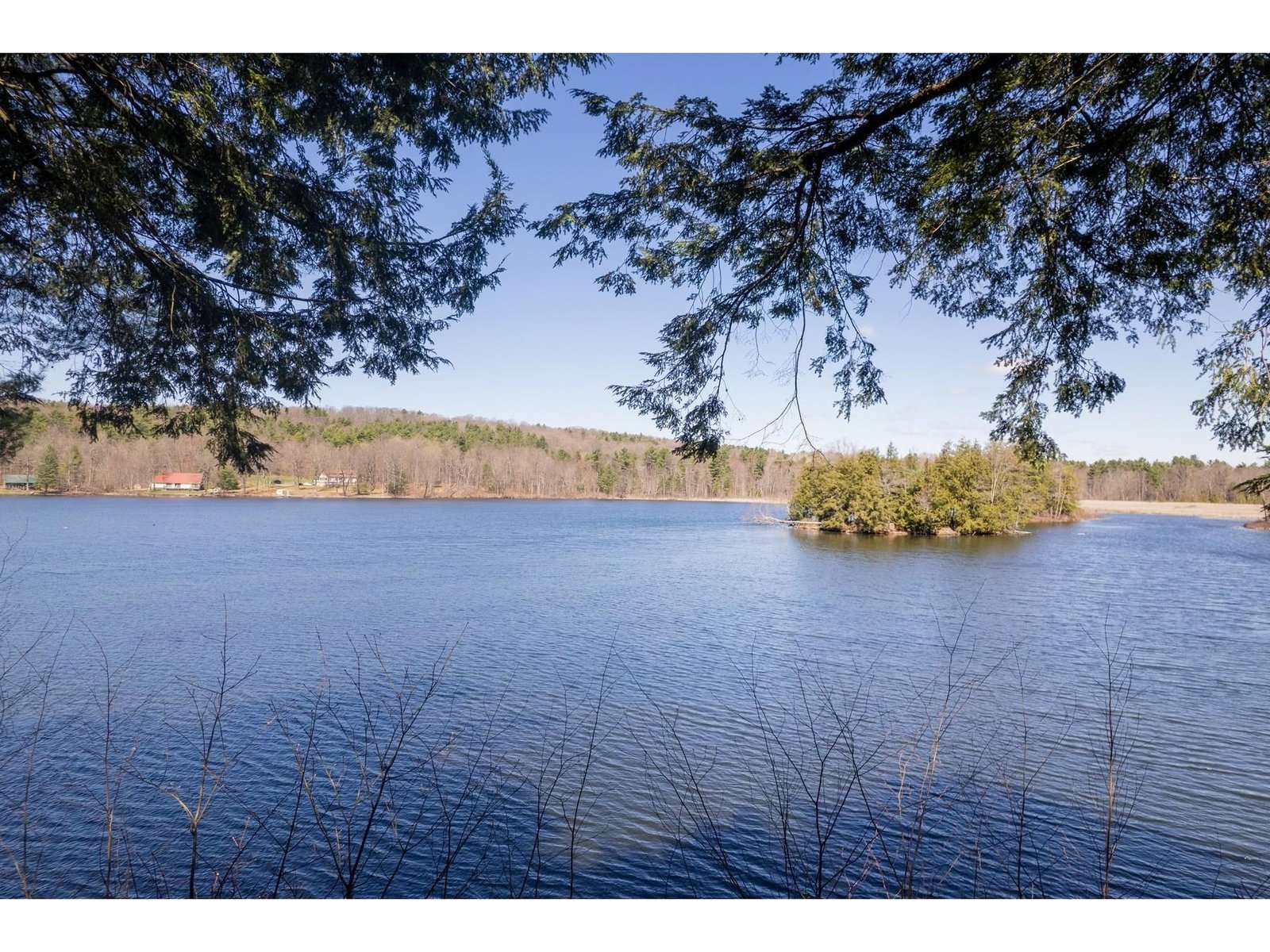 Lake Hortonia