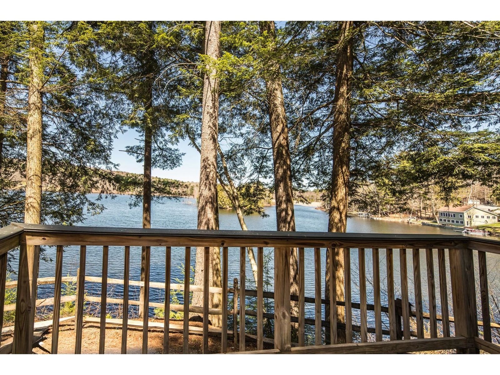 90 White's Point Road