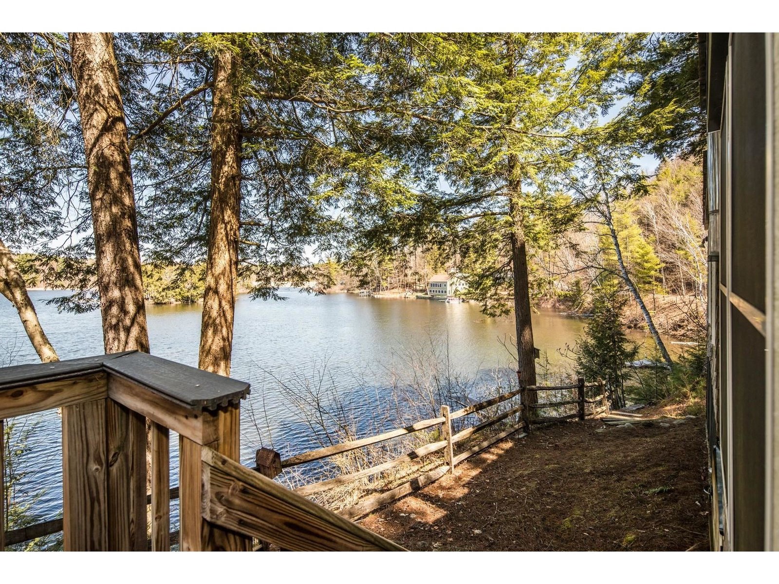90 White's Point Road