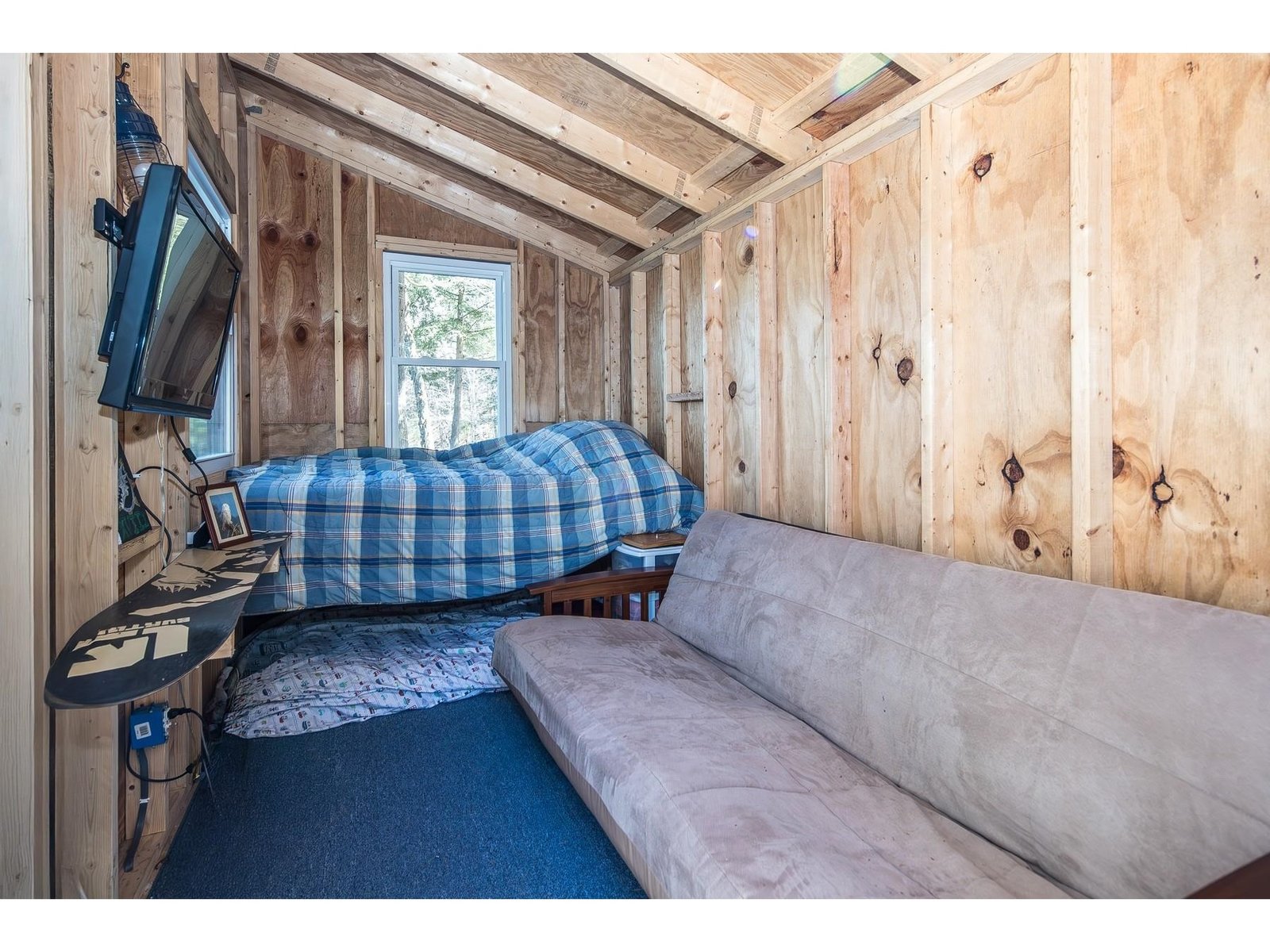 Bunkroom with Lakeview