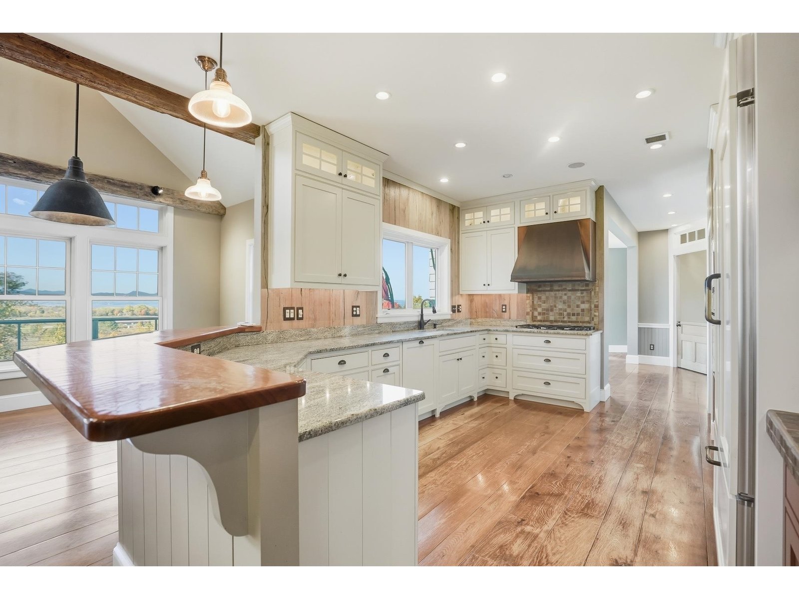 900 Crosswind Drive