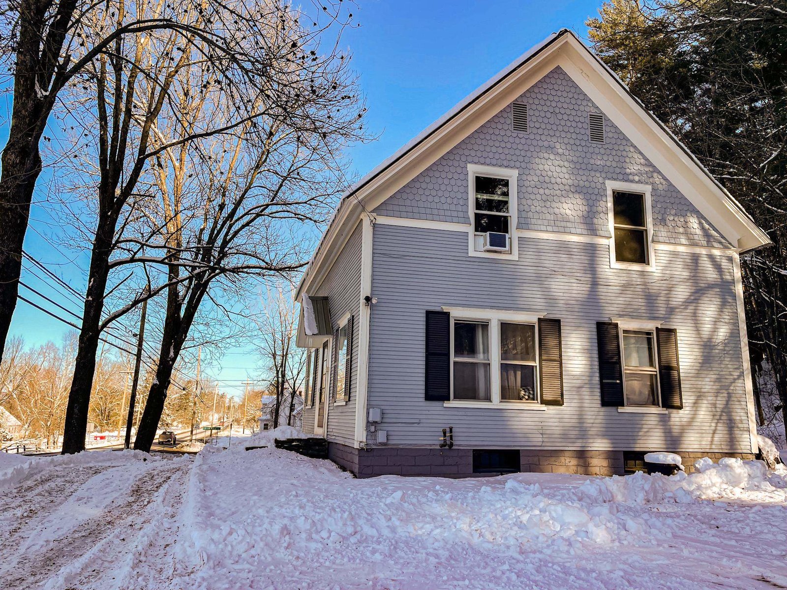 900 Pucker Street