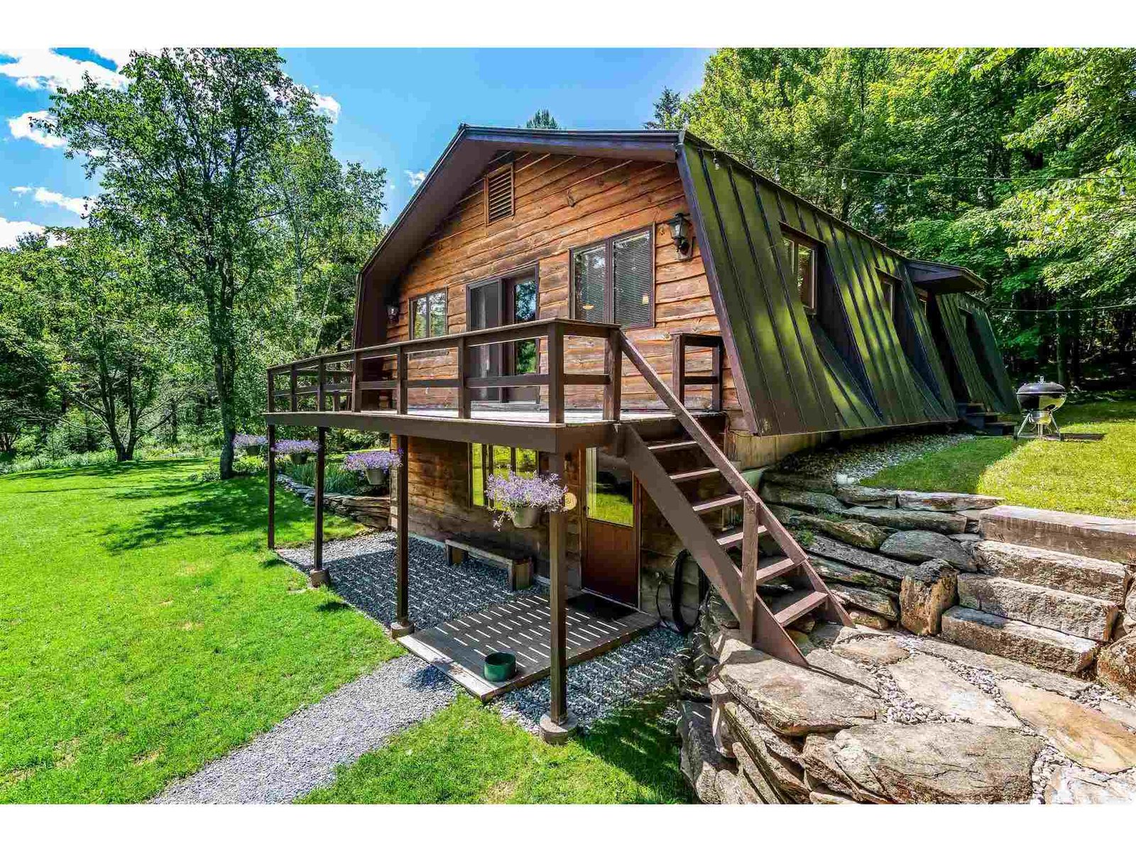 904 Weaver Road
