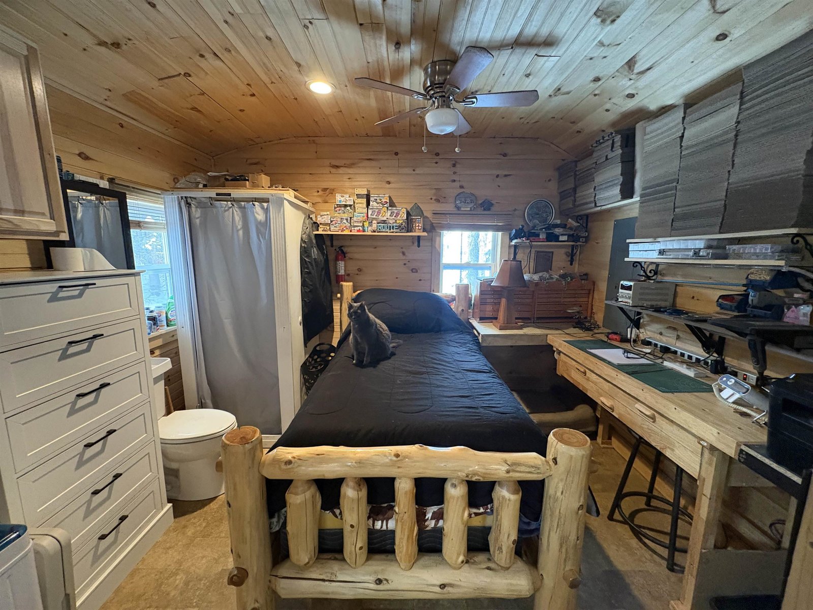 905 Peak Road