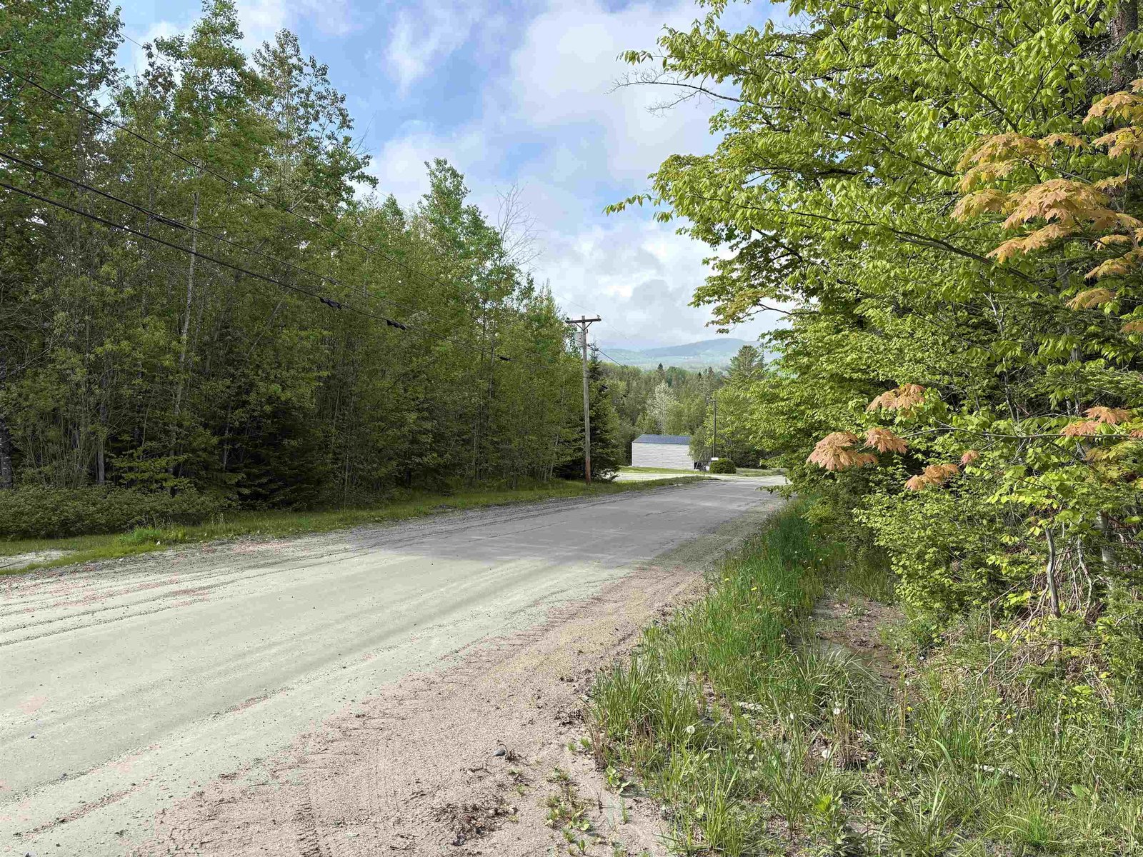 905 Peak Road