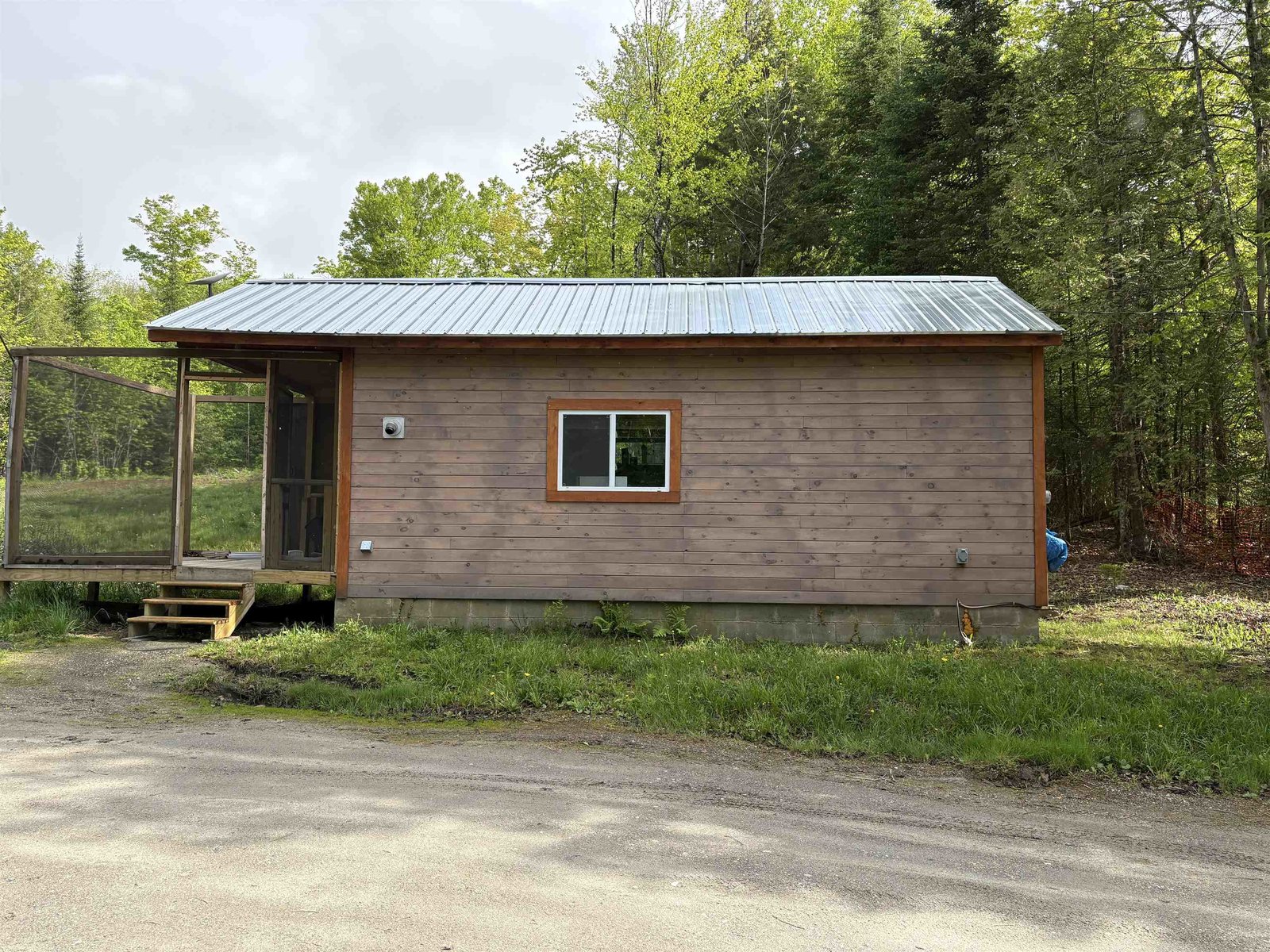 905 Peak Road