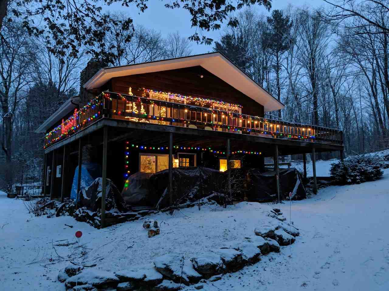 907 Halladay Road