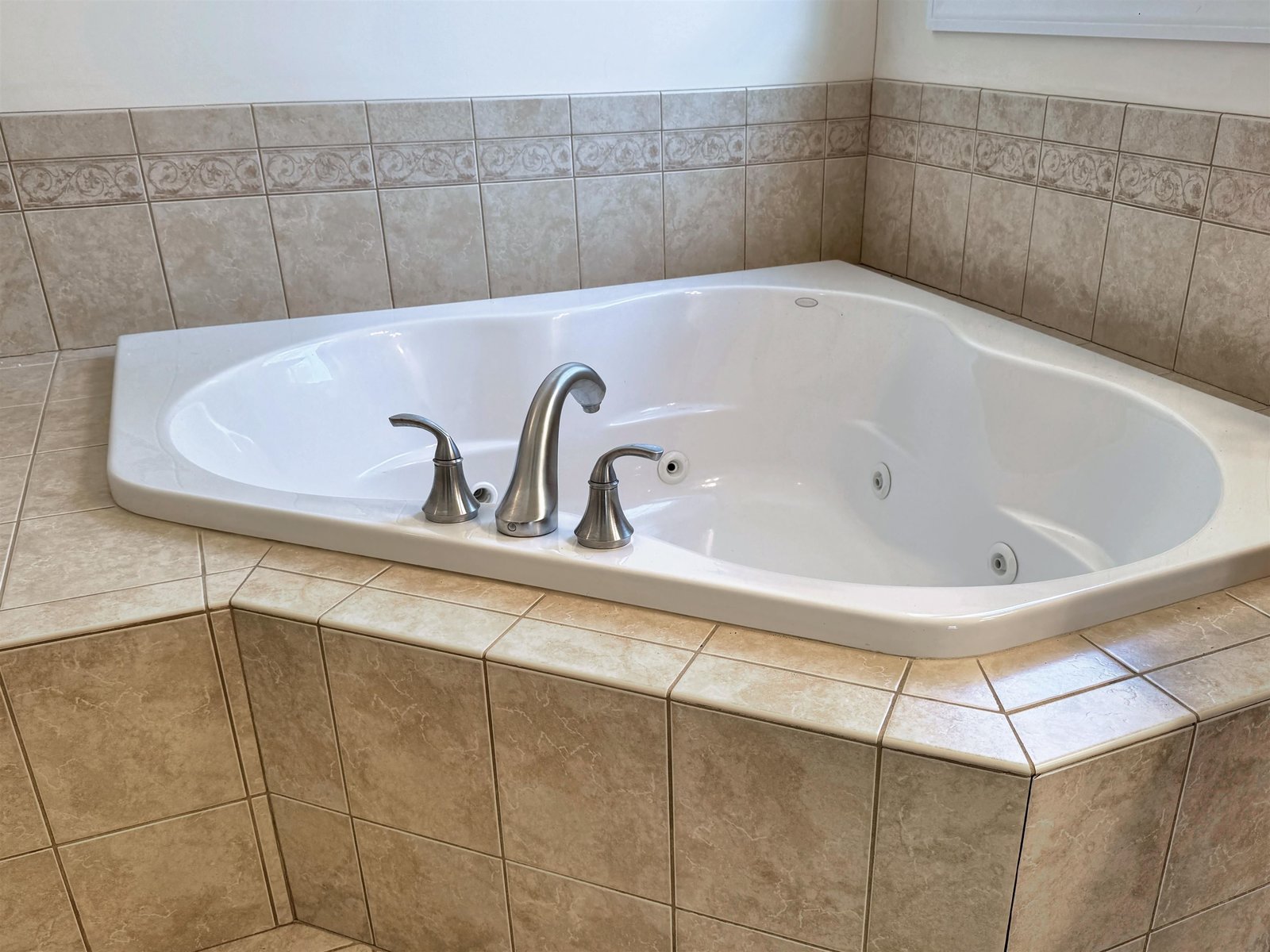 90B Butternut Lane, Unit 42B
