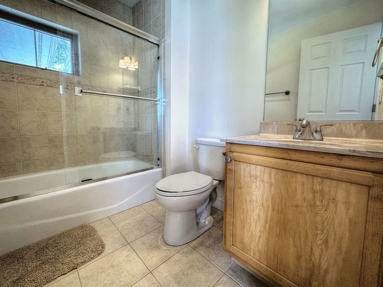 Studio Full Bath
