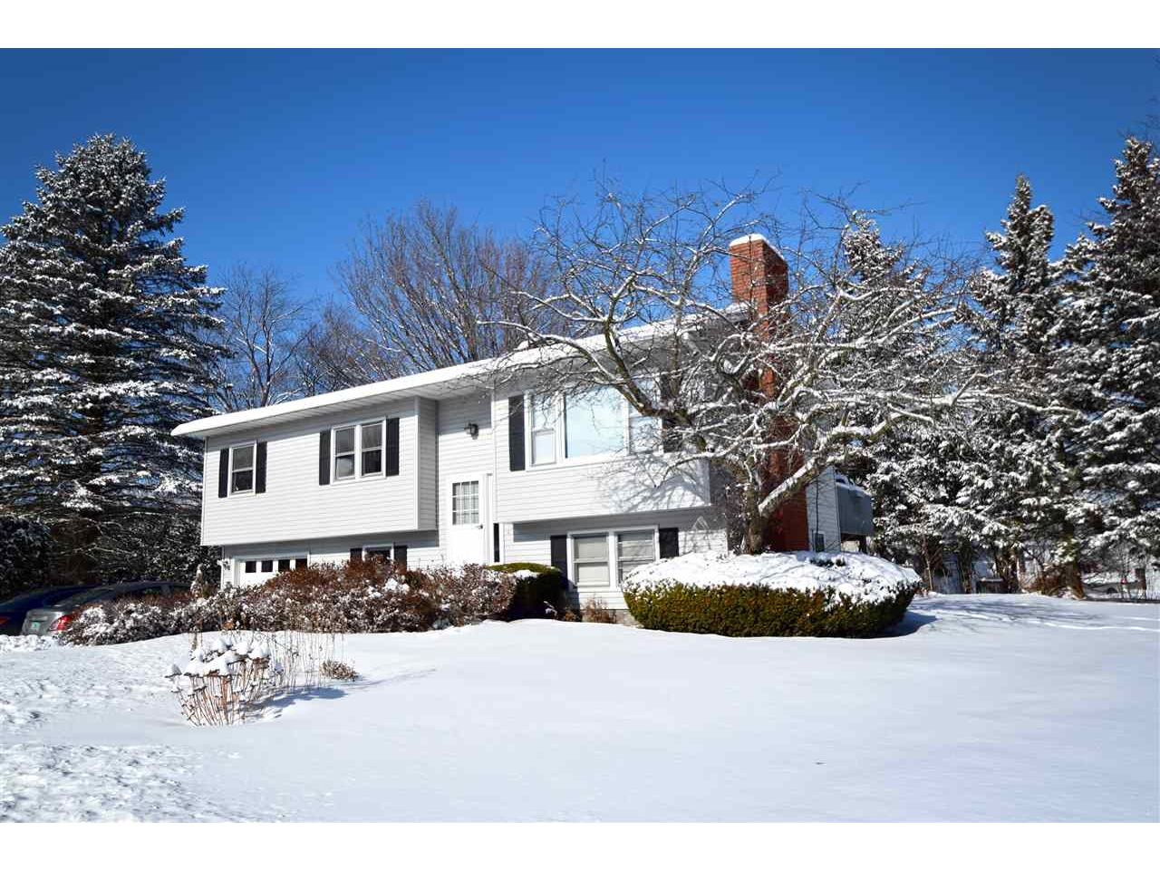91 Country Club East Drive