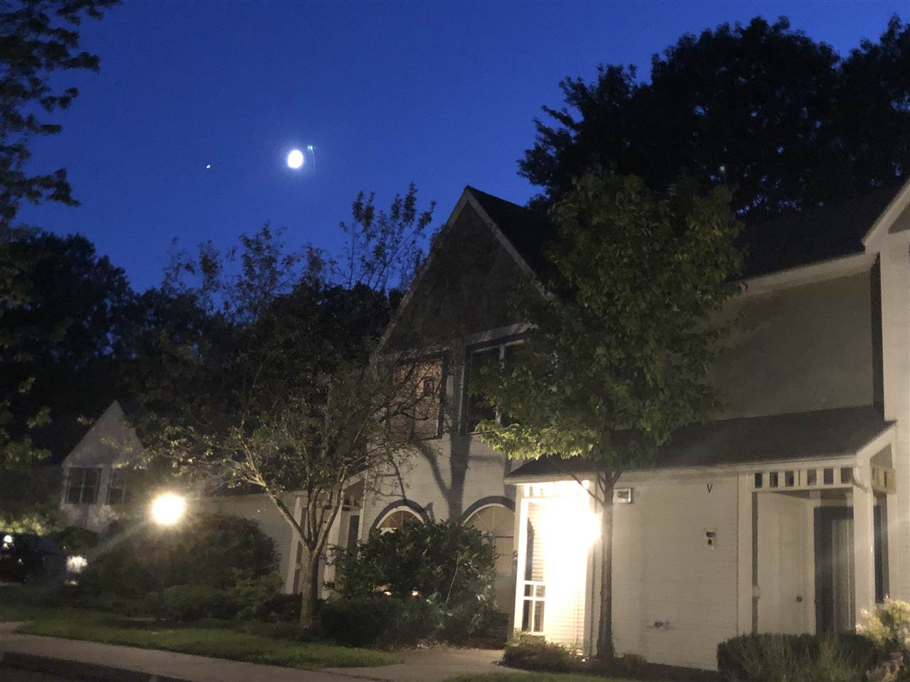 91 Northshore Drive, Burlington