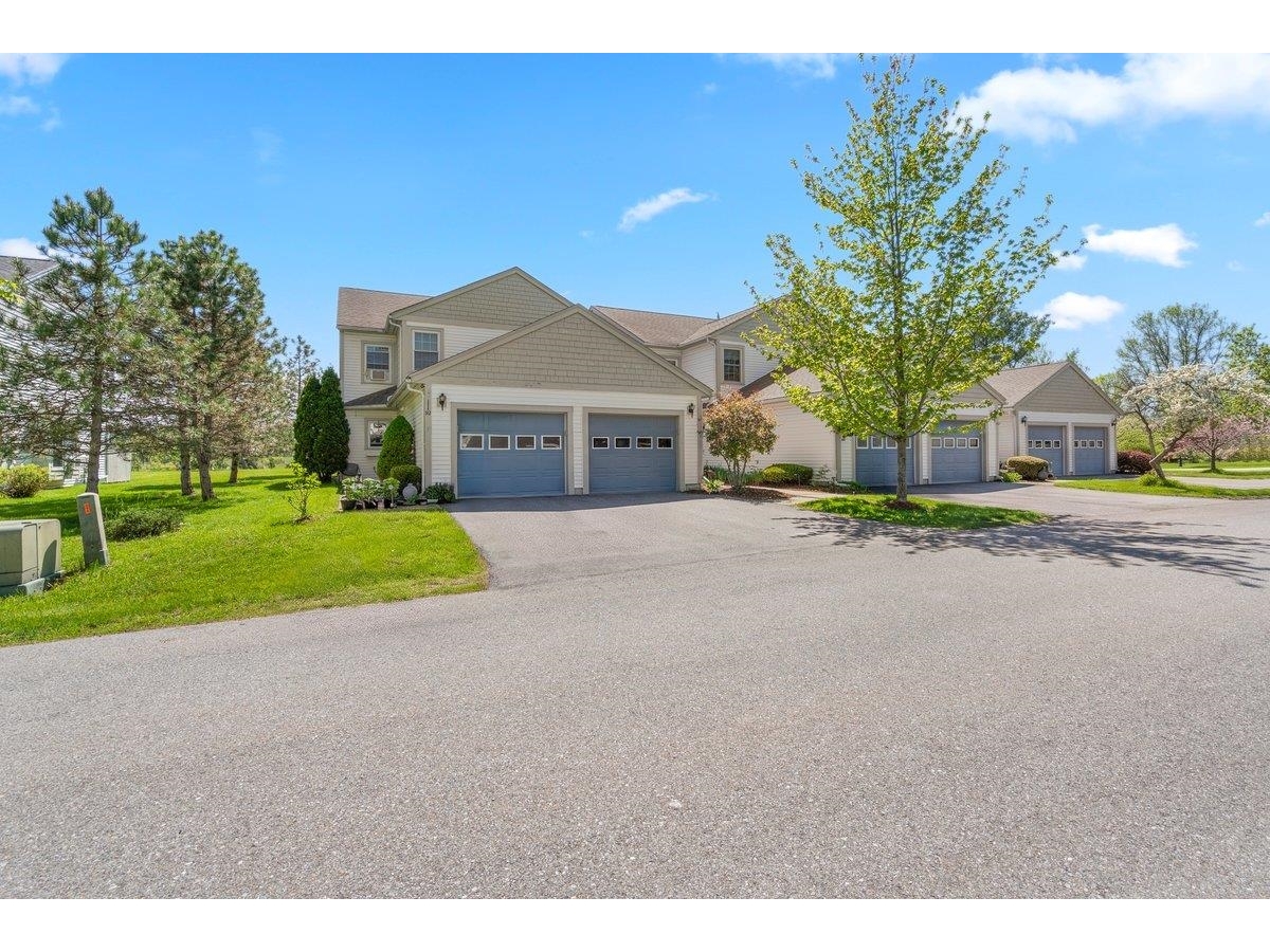91 Saybrook Road, Essex Junction