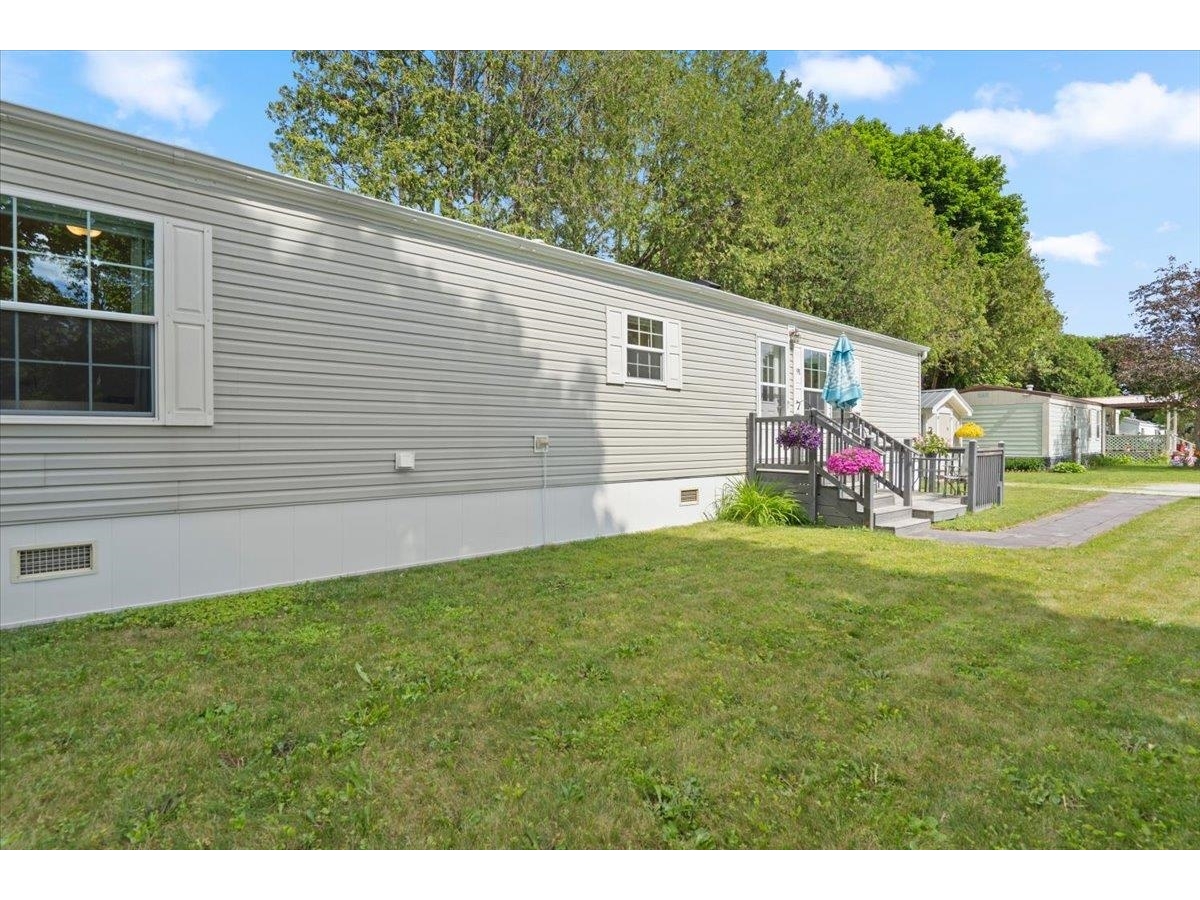 91 Shelburnewood Drive