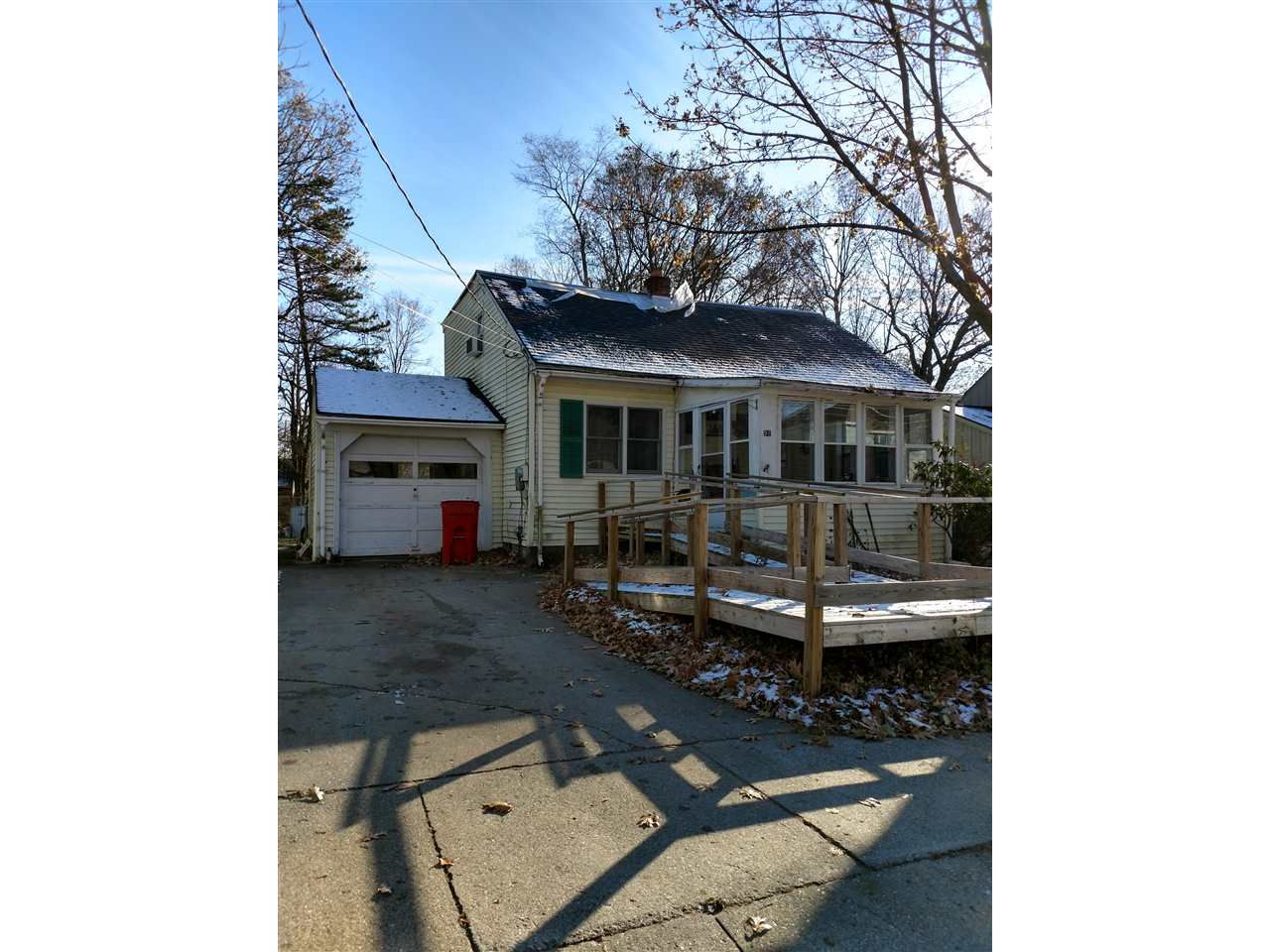 91 Woodbury Road