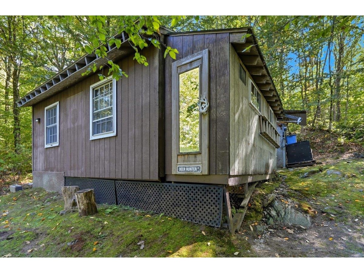 912 Deer Run Lane
