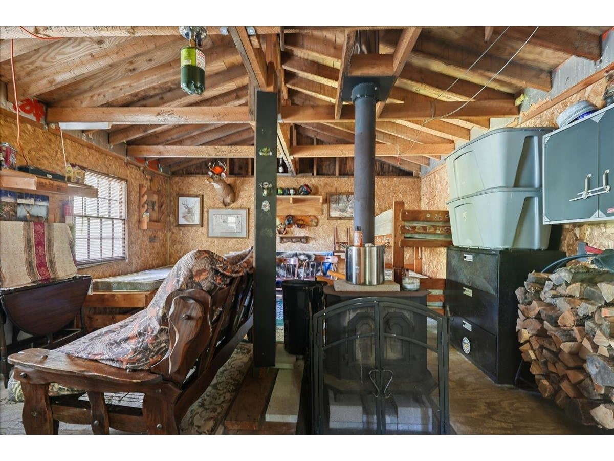 912 Deer Run Lane