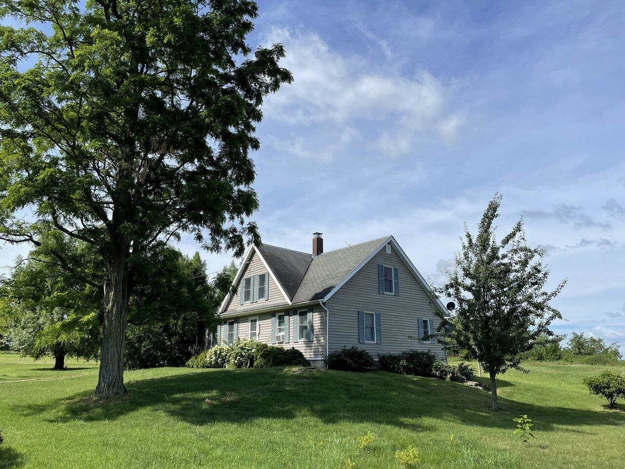912 Mountain Road