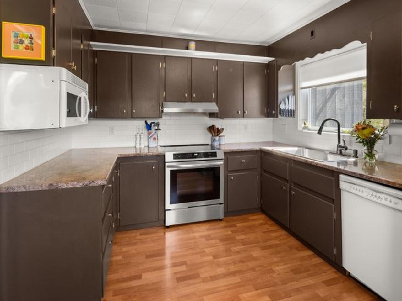 Spacious Kitchen Layout