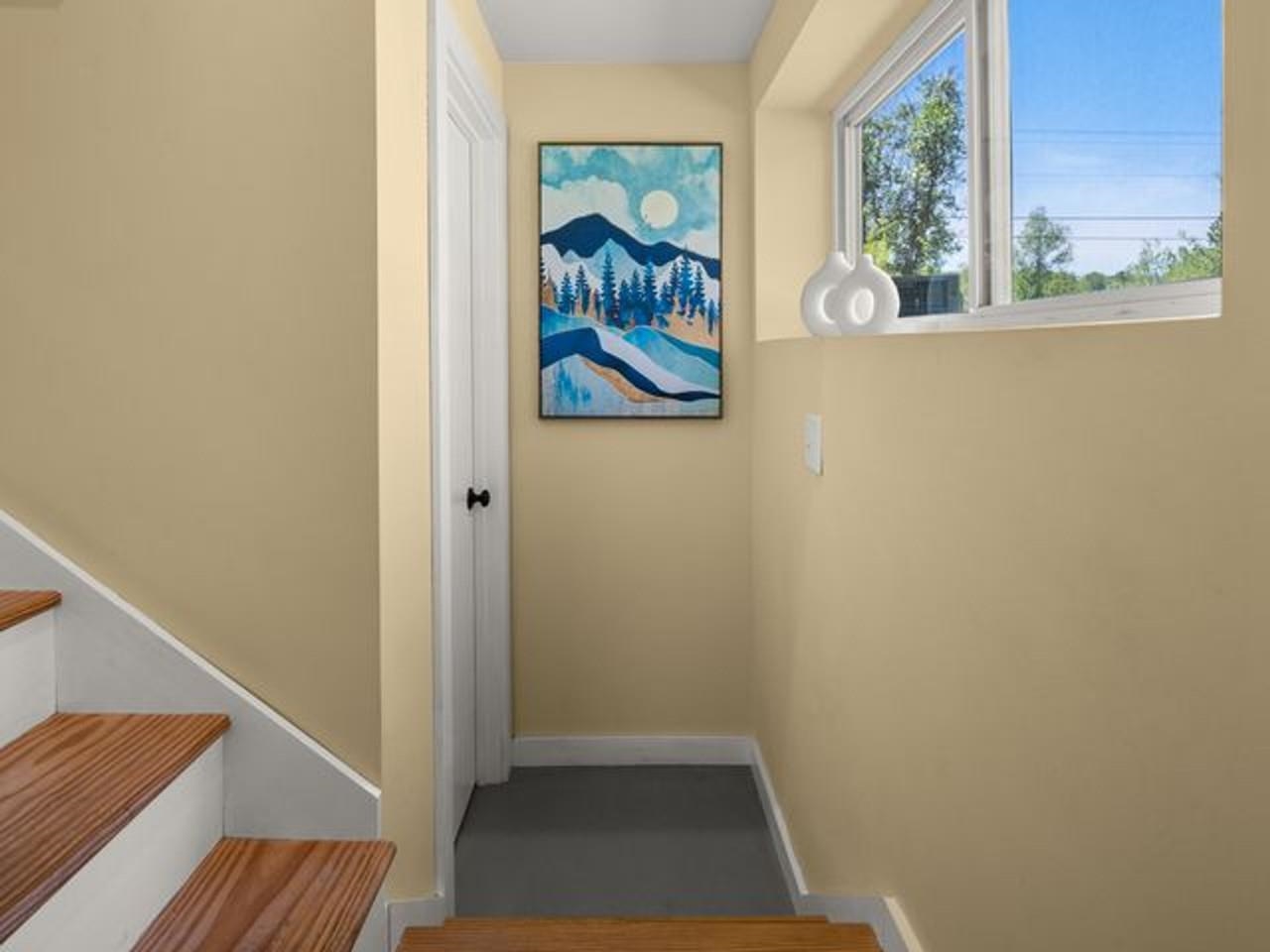Lower Level Landing