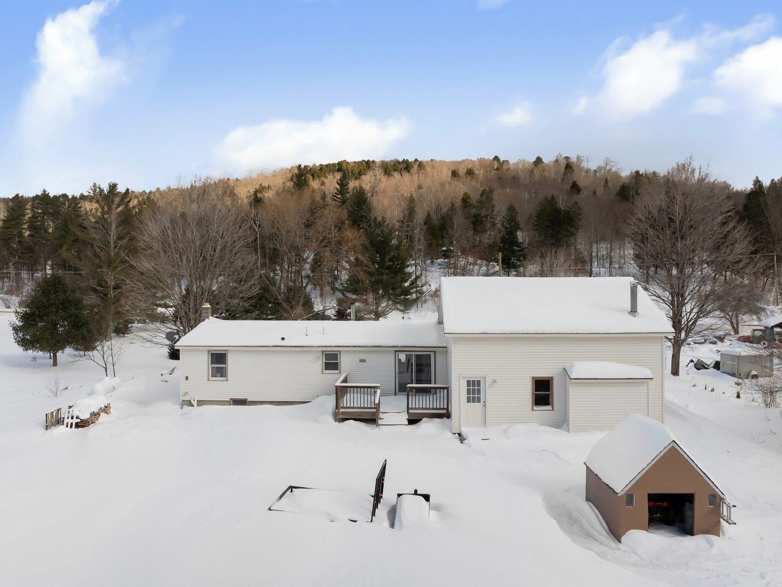 915 Nebraska Valley Road