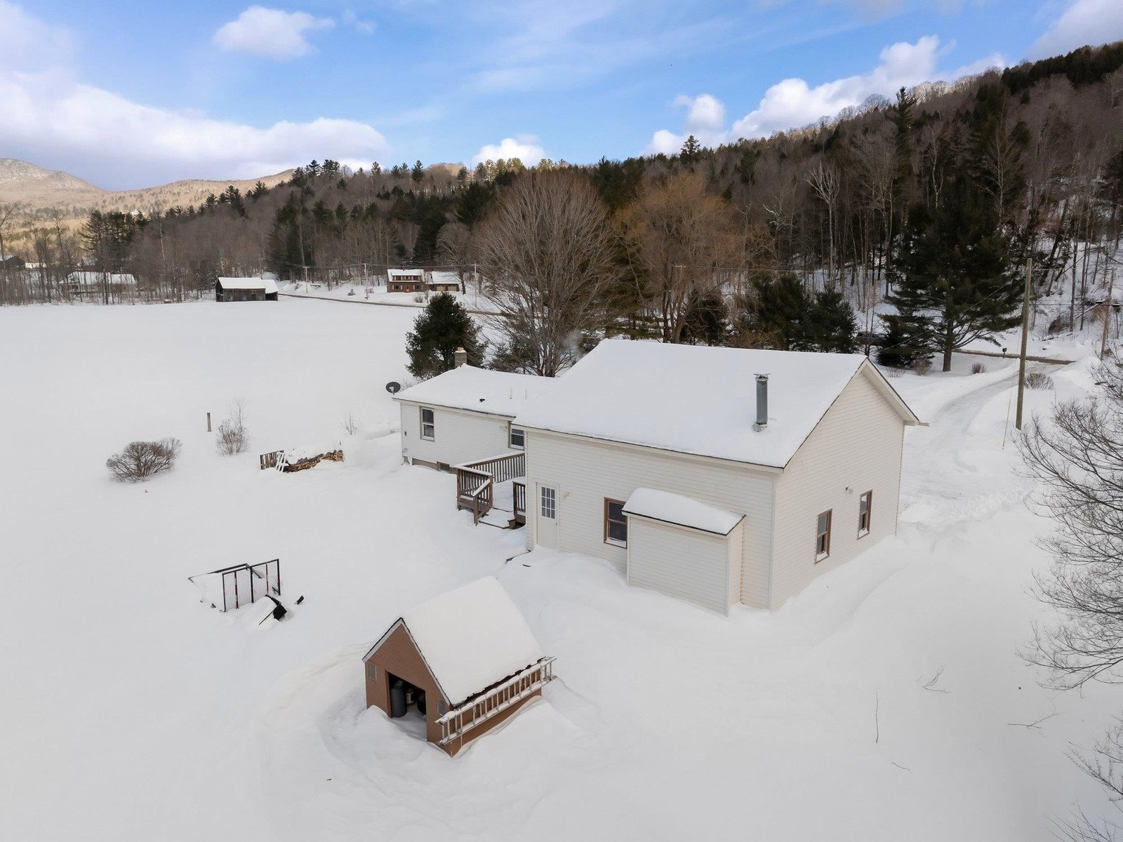 915 Nebraska Valley Road