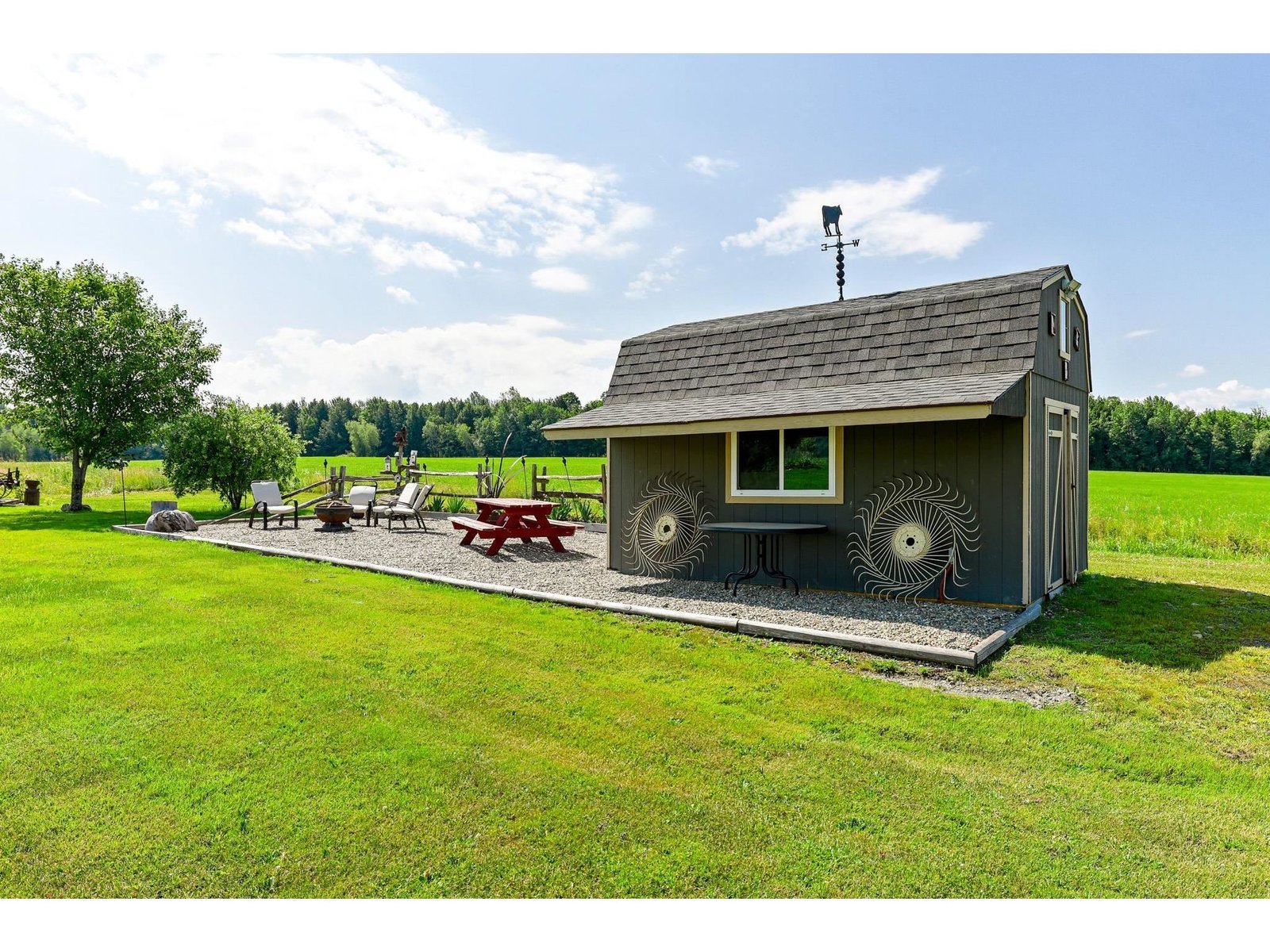 918 Armstrong Road