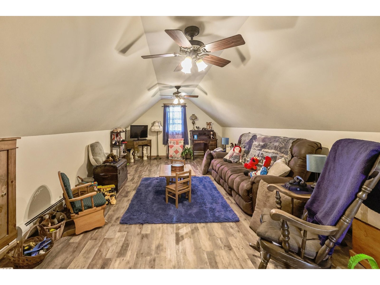 918 Armstrong Road