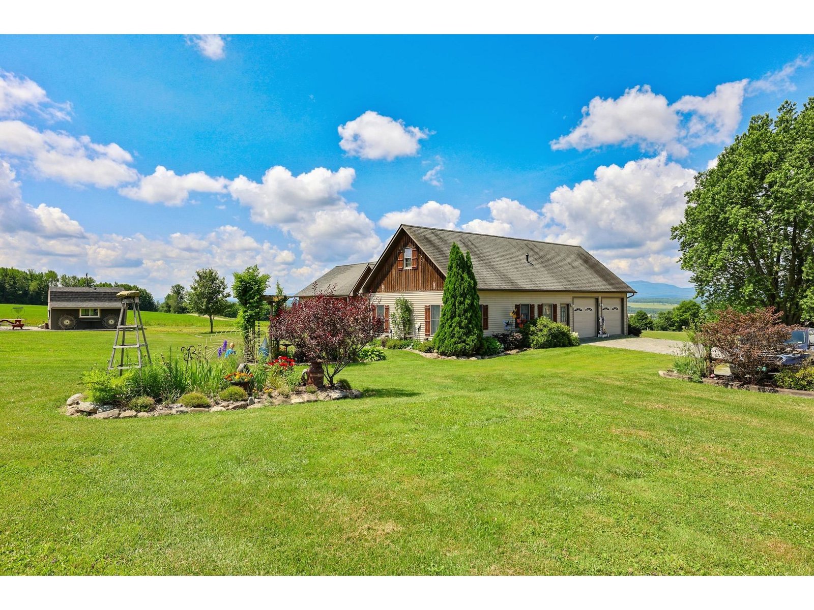 918 Armstrong Road