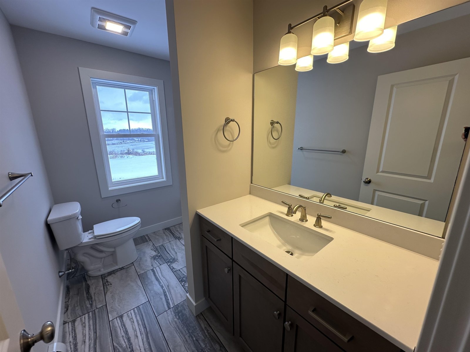 92 Acadia Lane, Unit 9