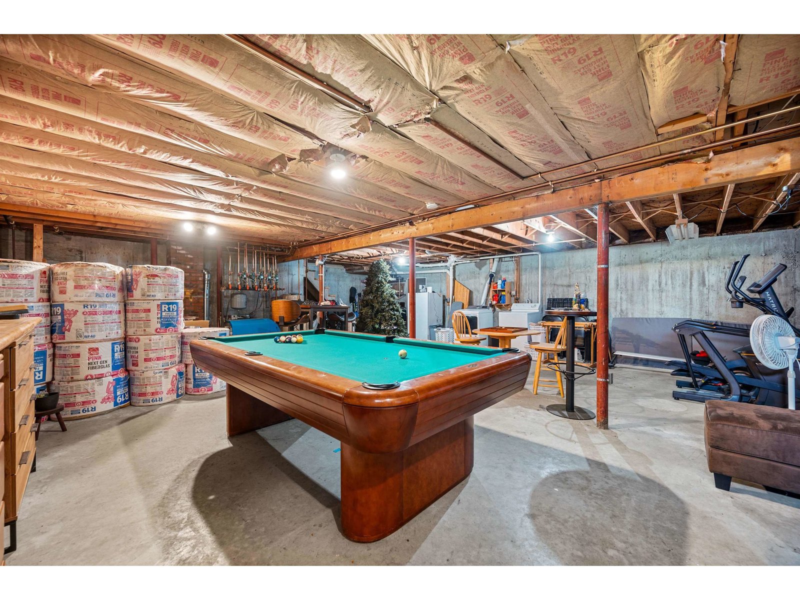 unfinished basement, possibilities!