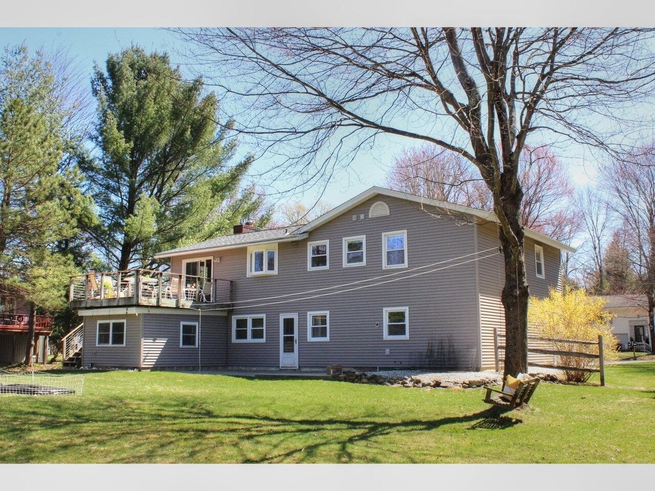 92 Fletcher Lane