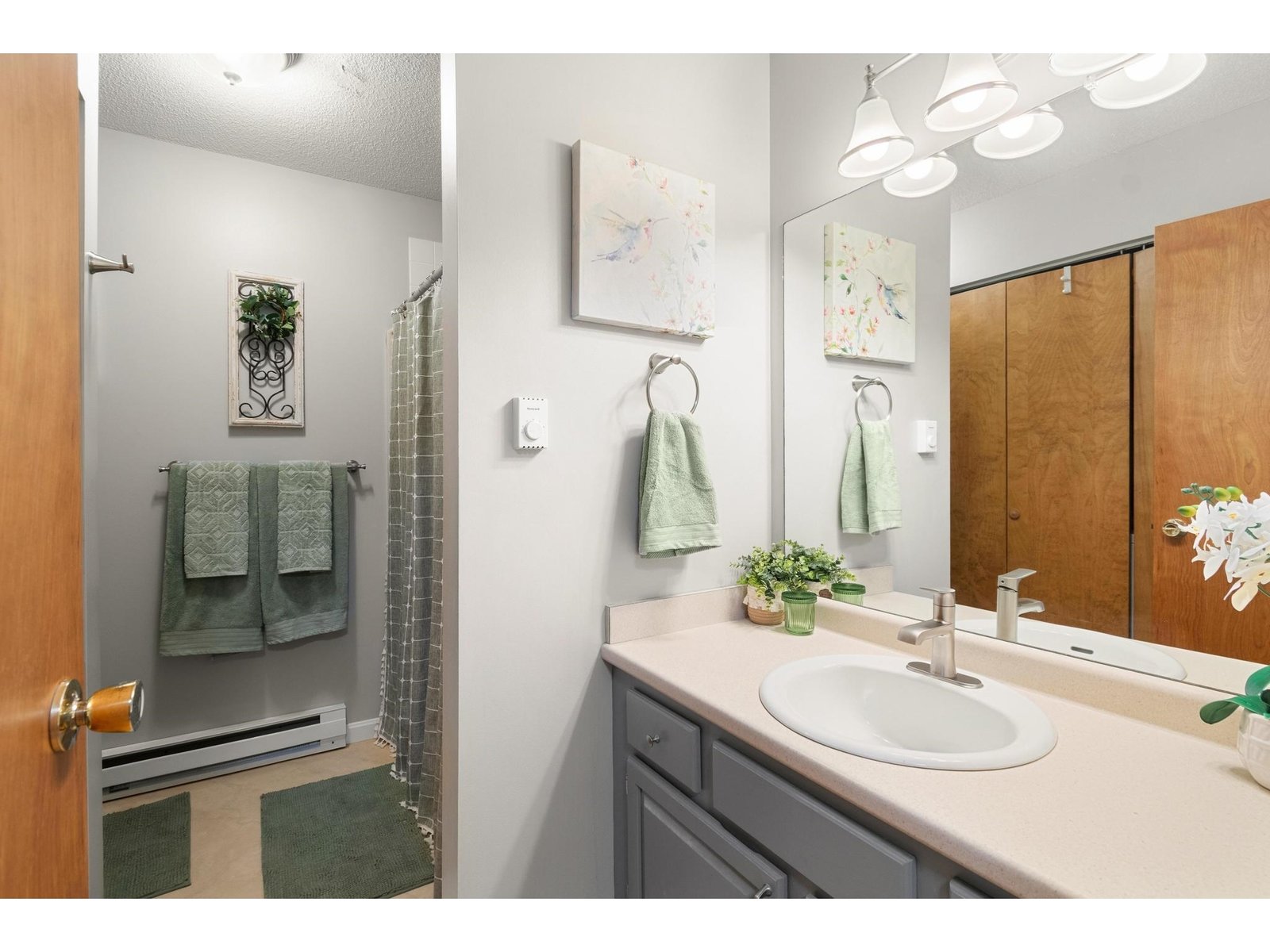 92 Hayes Avenue, Unit 92