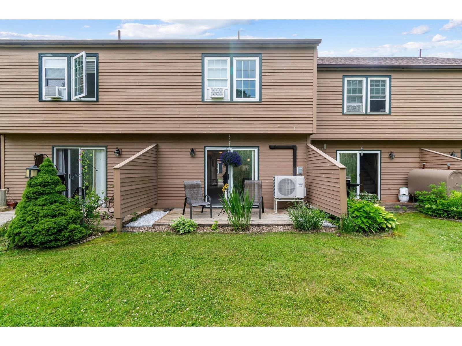 92 Hayes Avenue, Unit 92
