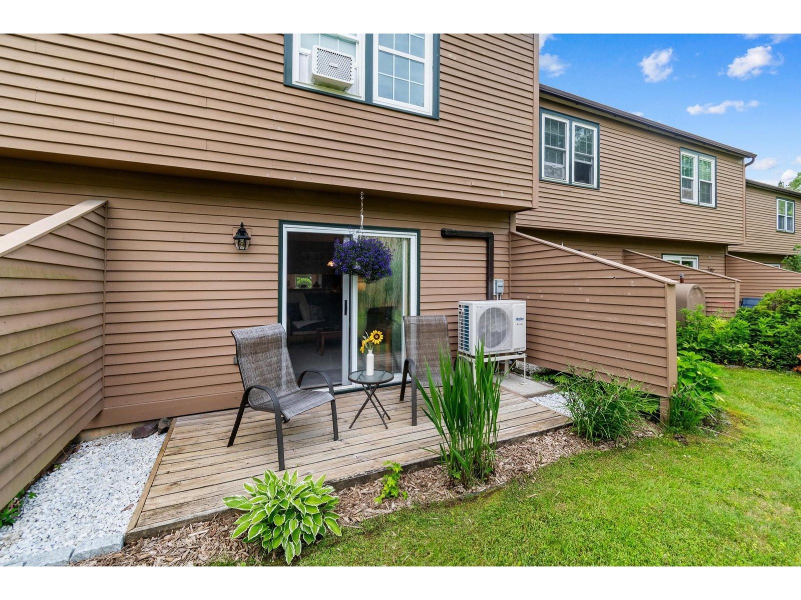 92 Hayes Avenue, Unit 92
