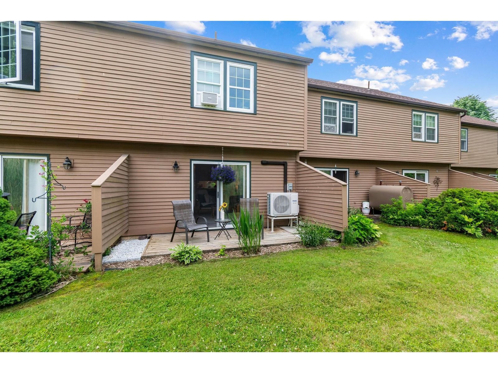 92 Hayes Avenue, Unit 92