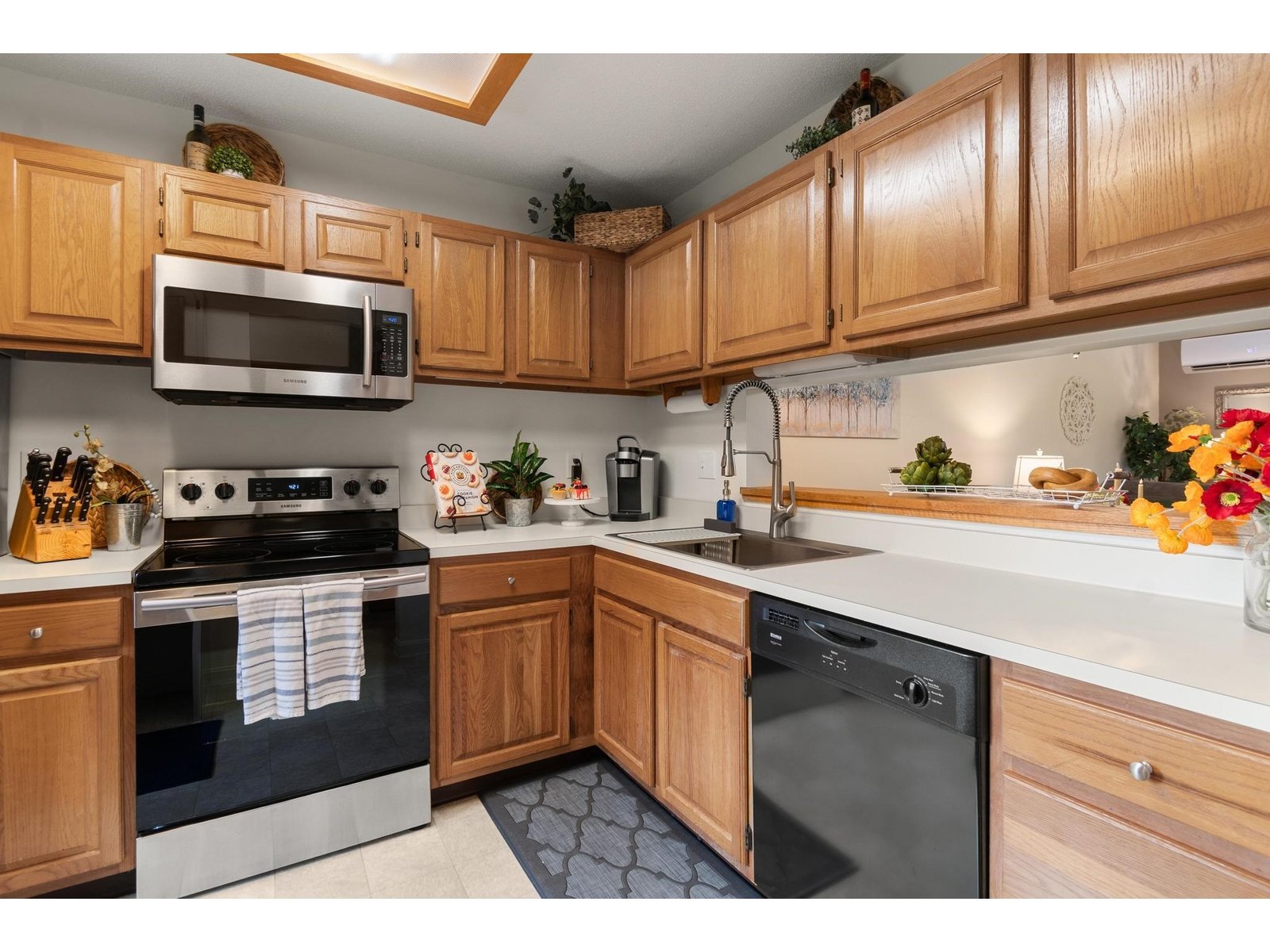 92 Hayes Avenue, Unit 92