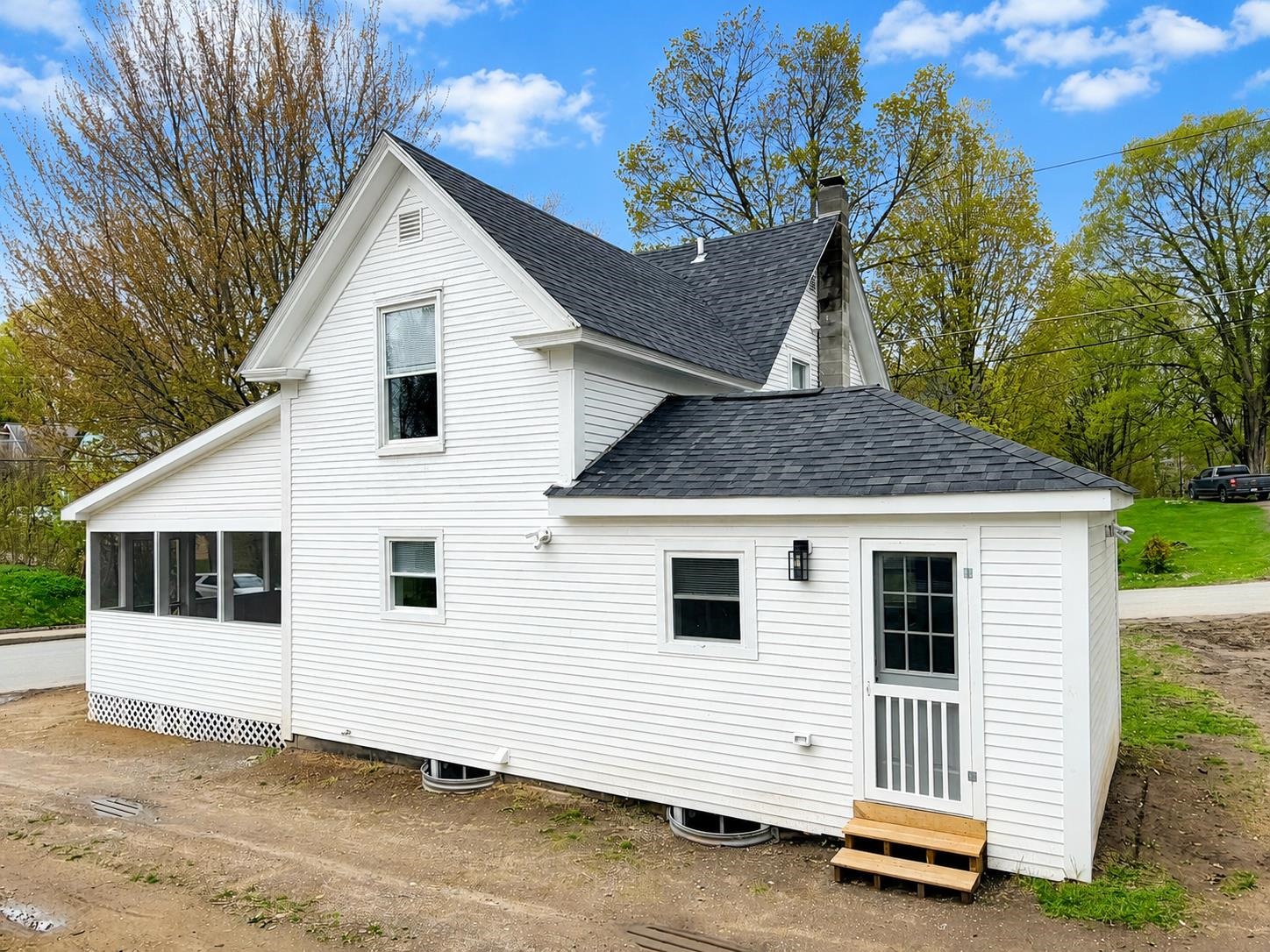 92 Indian Point Street