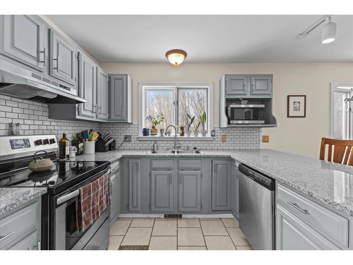 92 Maplewood Avenue