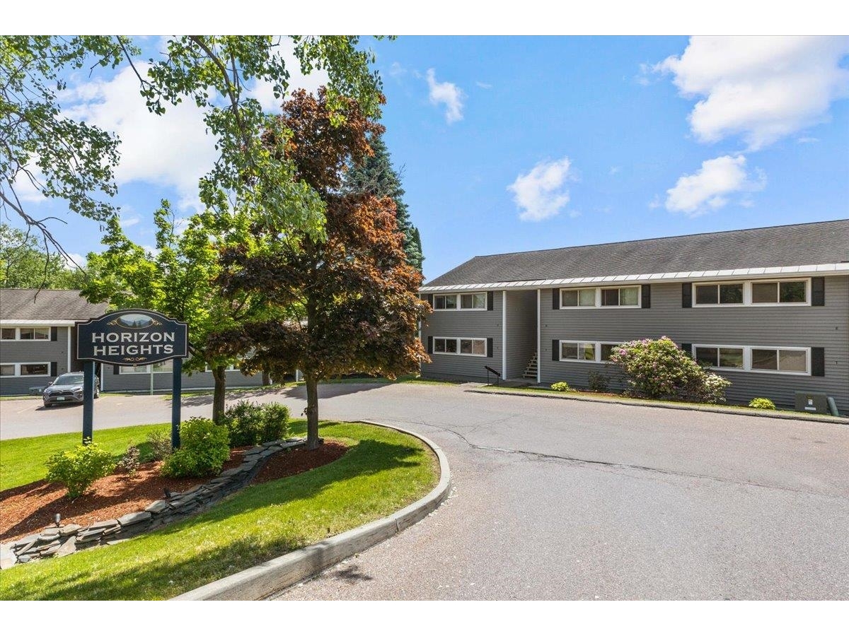 92 Quarry Hill Road, Unit 9