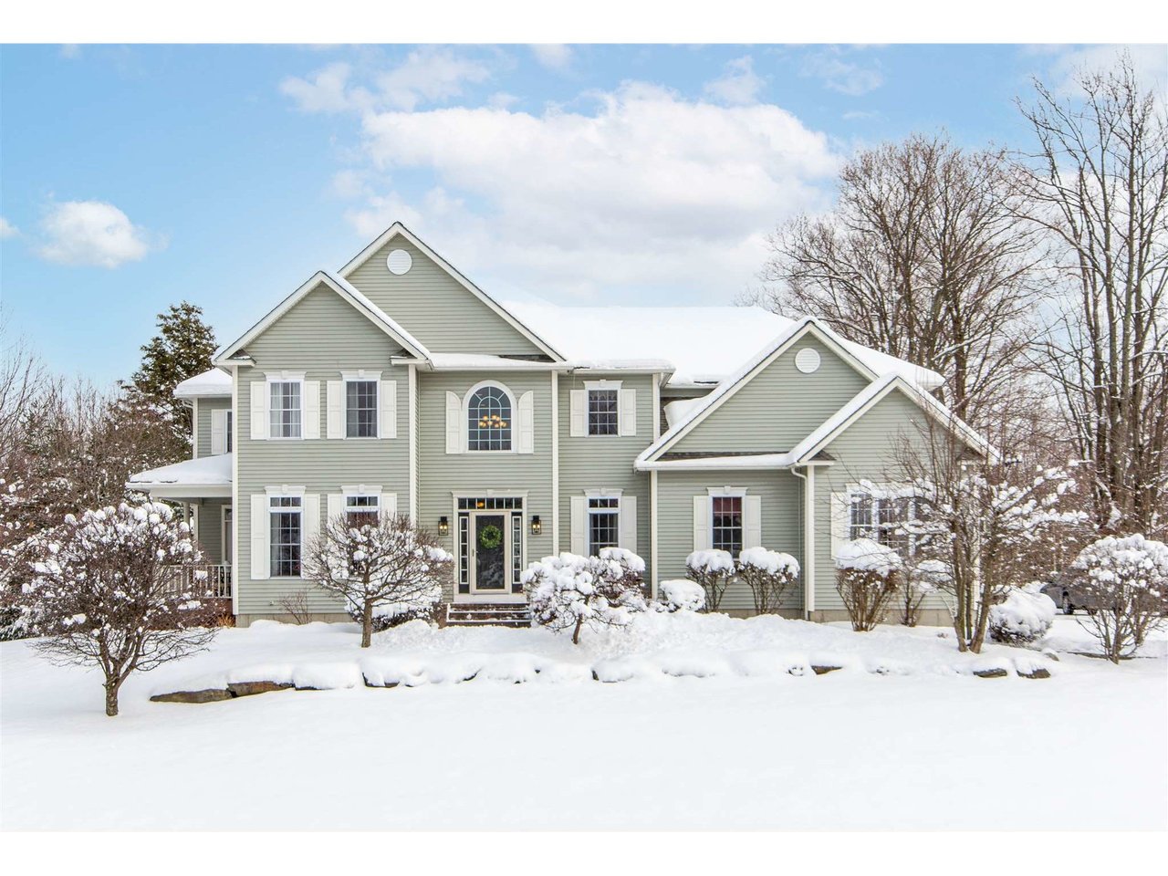 921 Ledgewood Drive