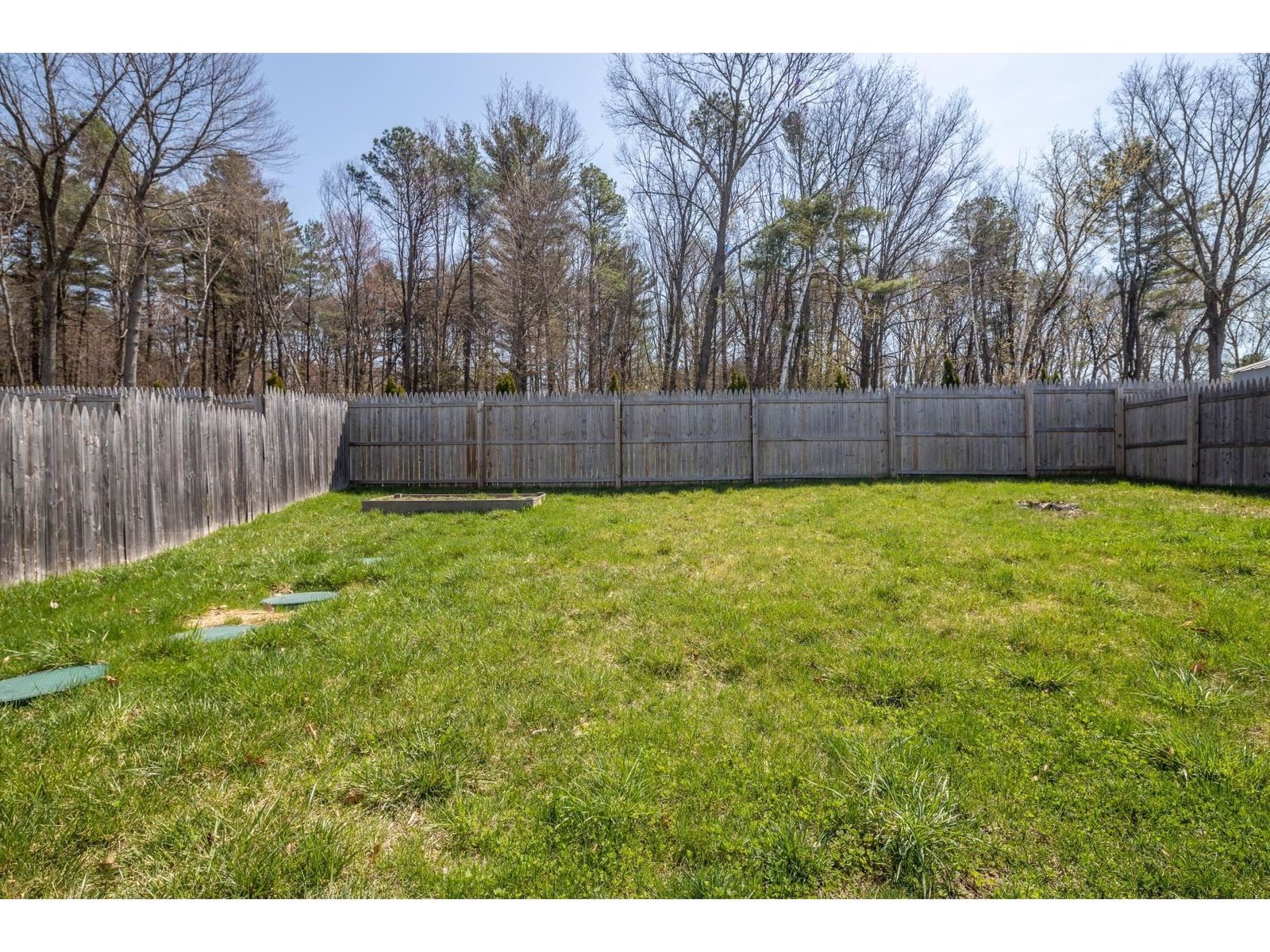 922 East Lakeshore Drive