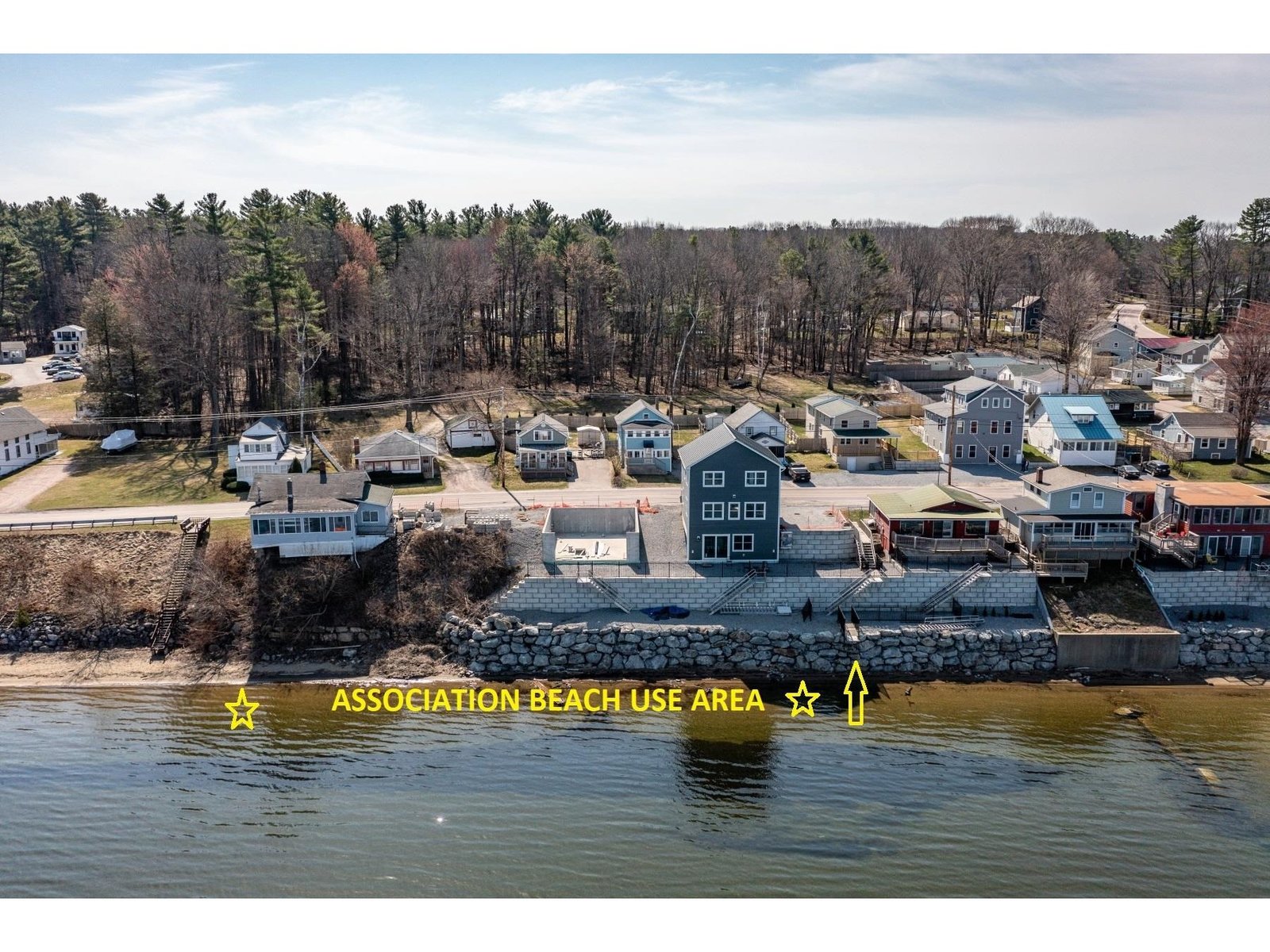 922 East Lakeshore Drive