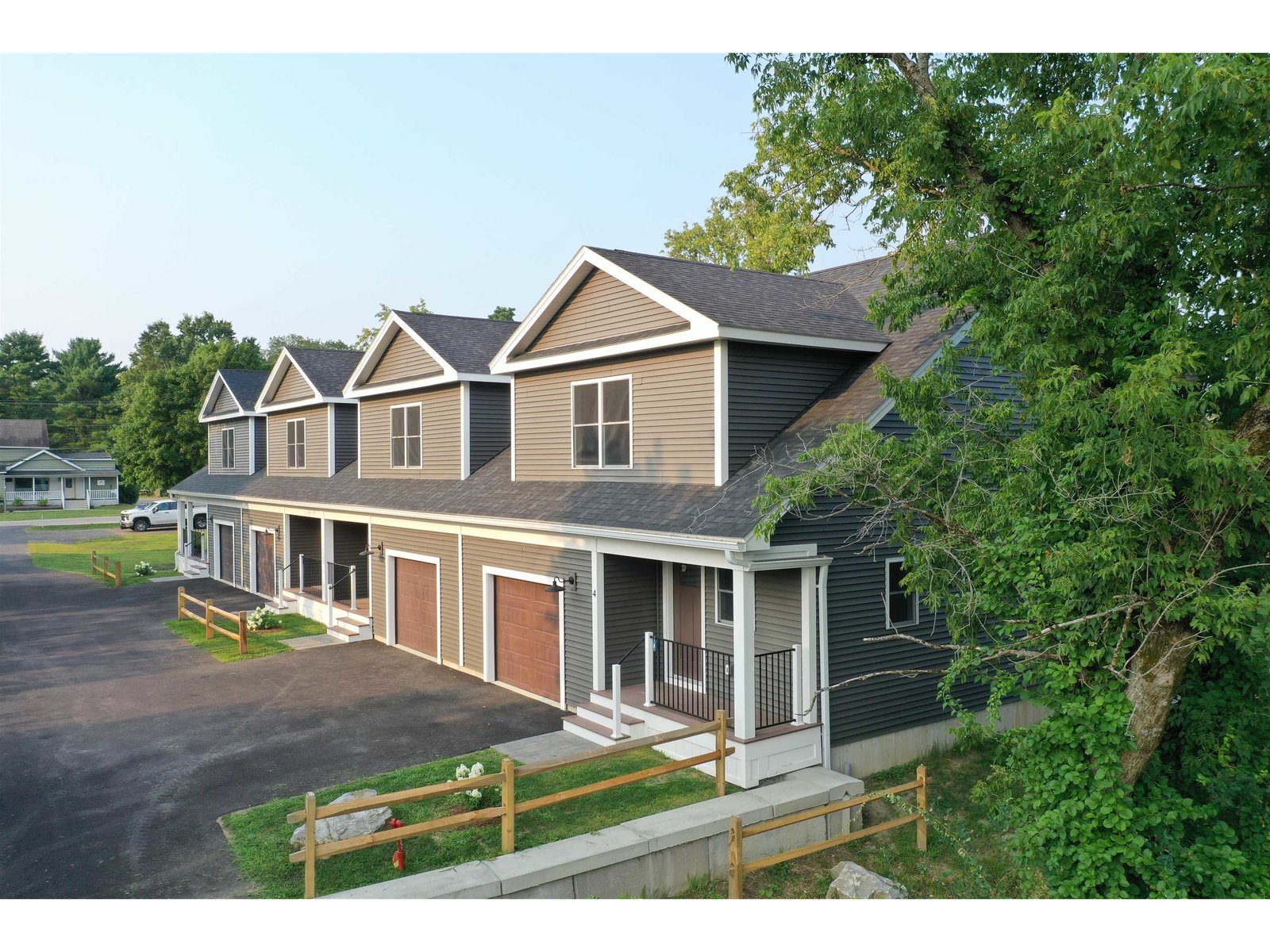 925 Falls Road, Unit 2