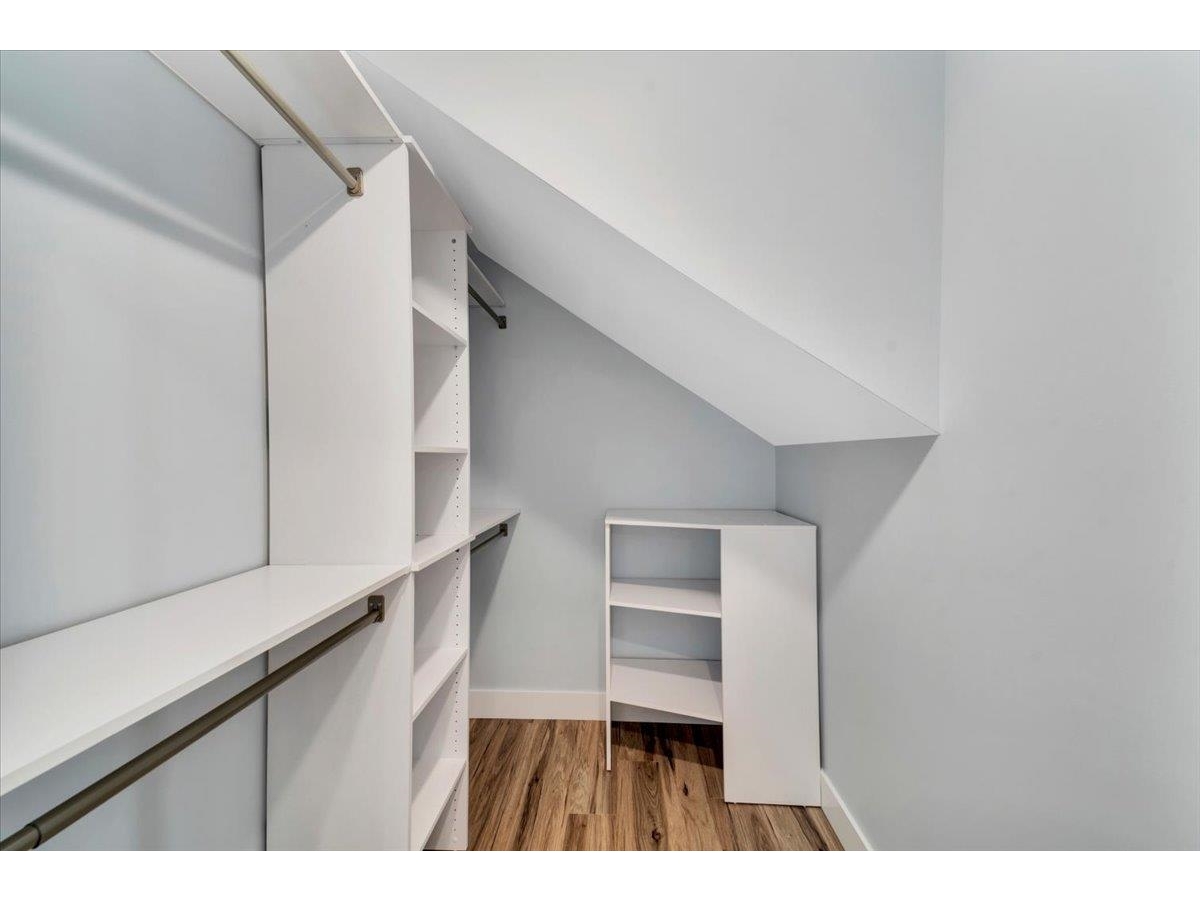 925 Falls Road, Unit 3