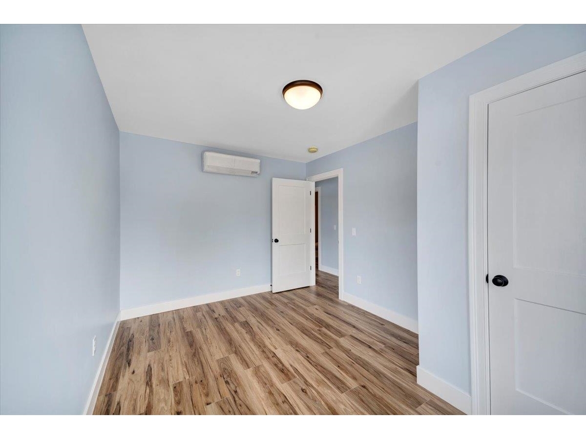 925 Falls Road, Unit 3