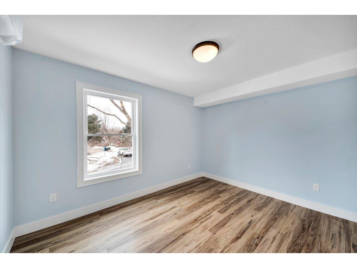 925 Falls Road, Unit 3