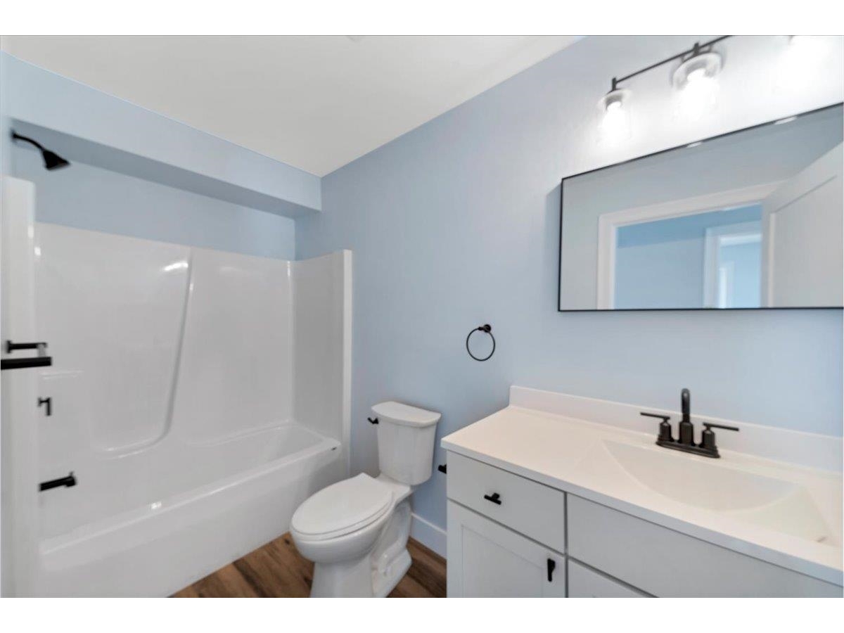 925 Falls Road, Unit 3