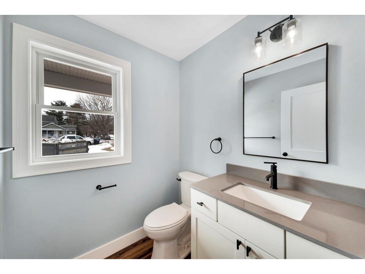 925 Falls Road, Unit 3