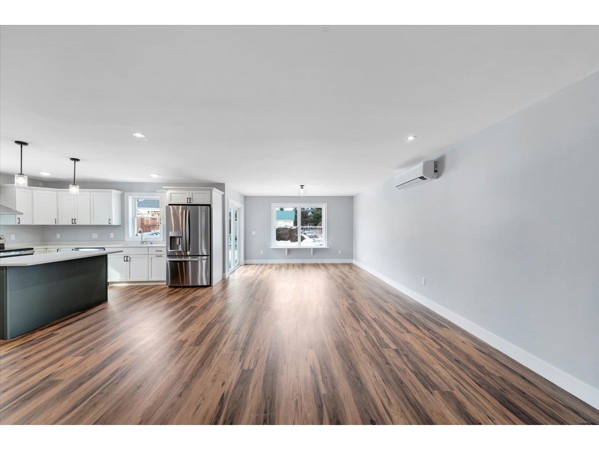 925 Falls Road, Unit 3